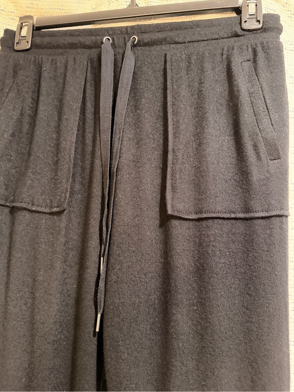 NWT Philosophy Republic Clothing Black Patch Pocket Joggers - Medium